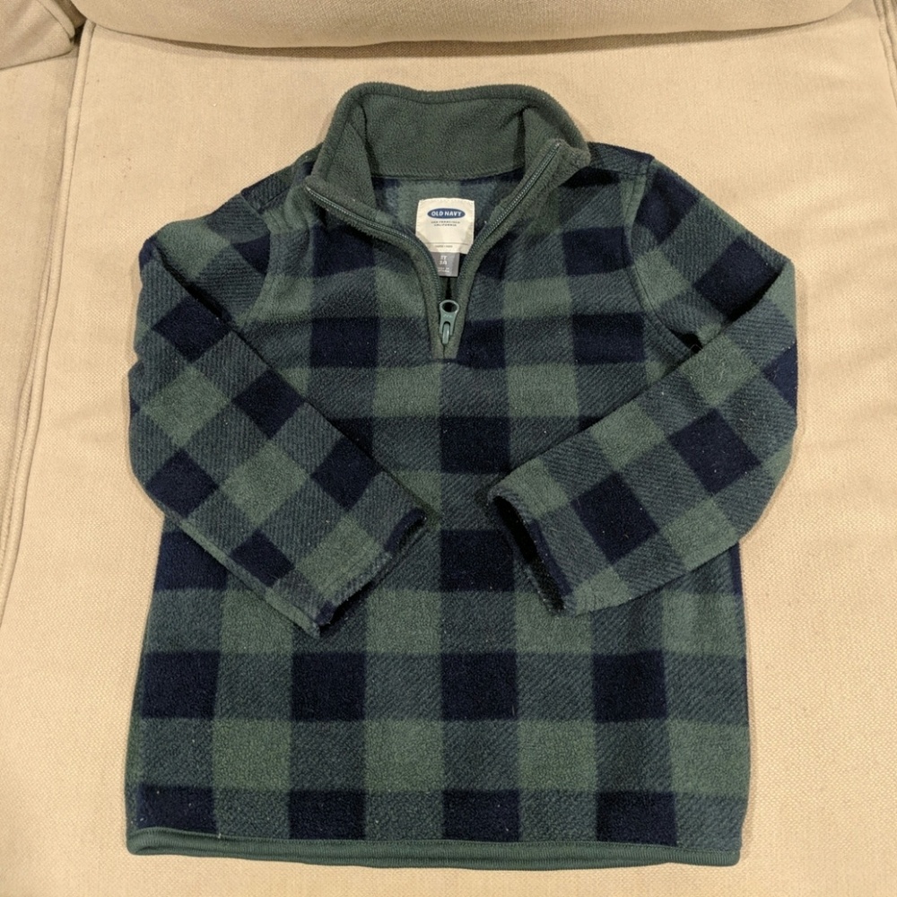 Old Navy fleece pullover